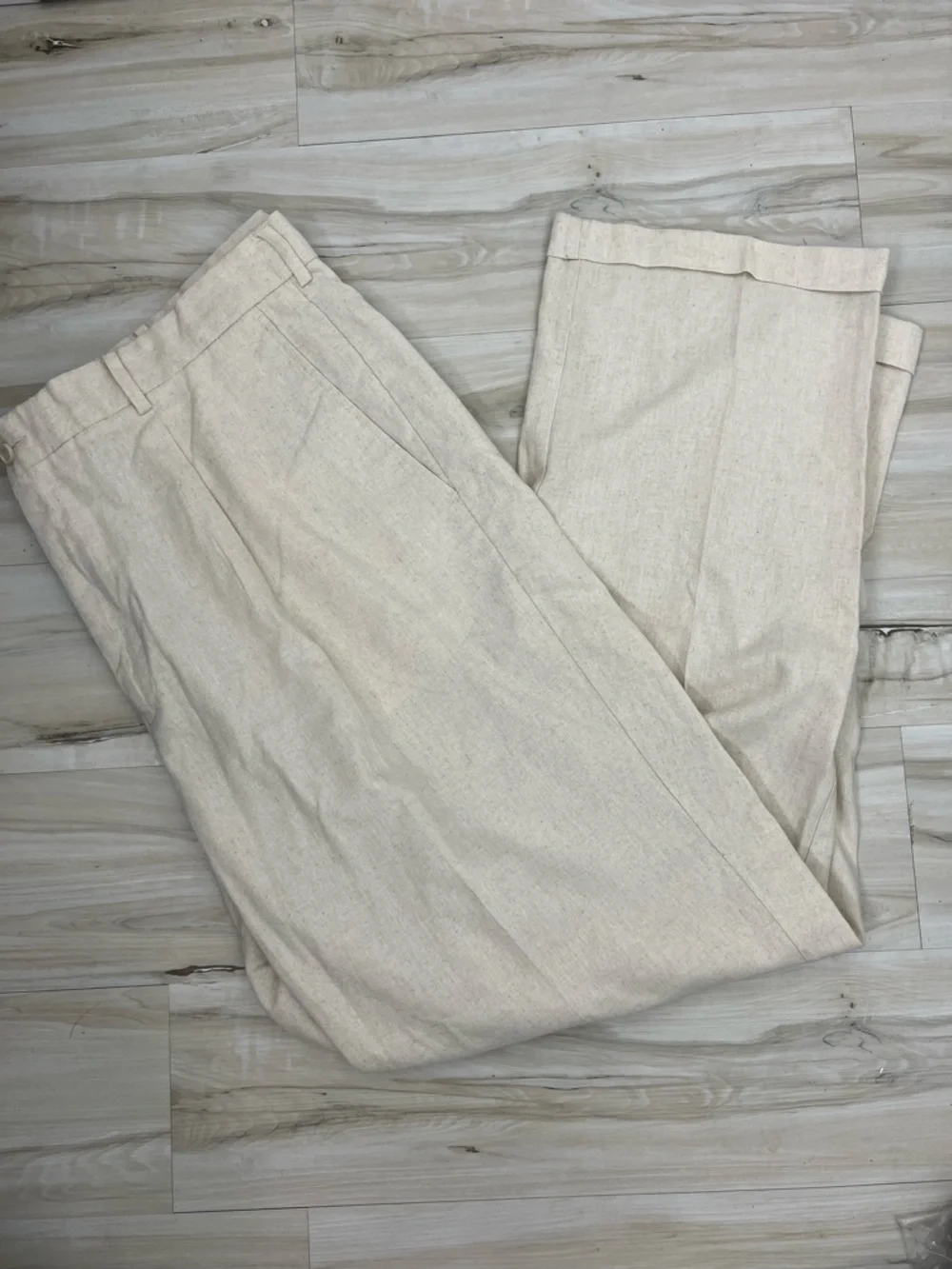 Trust Men's Linen Blend Pleated Front Cuffed Pants Y2k